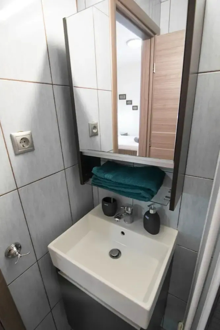 Avra Comfort Rooms- Family