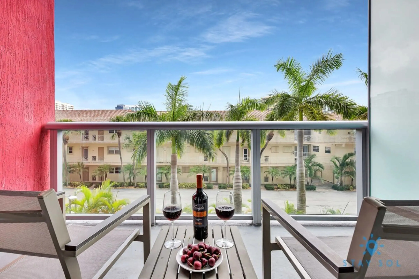 Modern Resort w Balcony Near Beach Pool