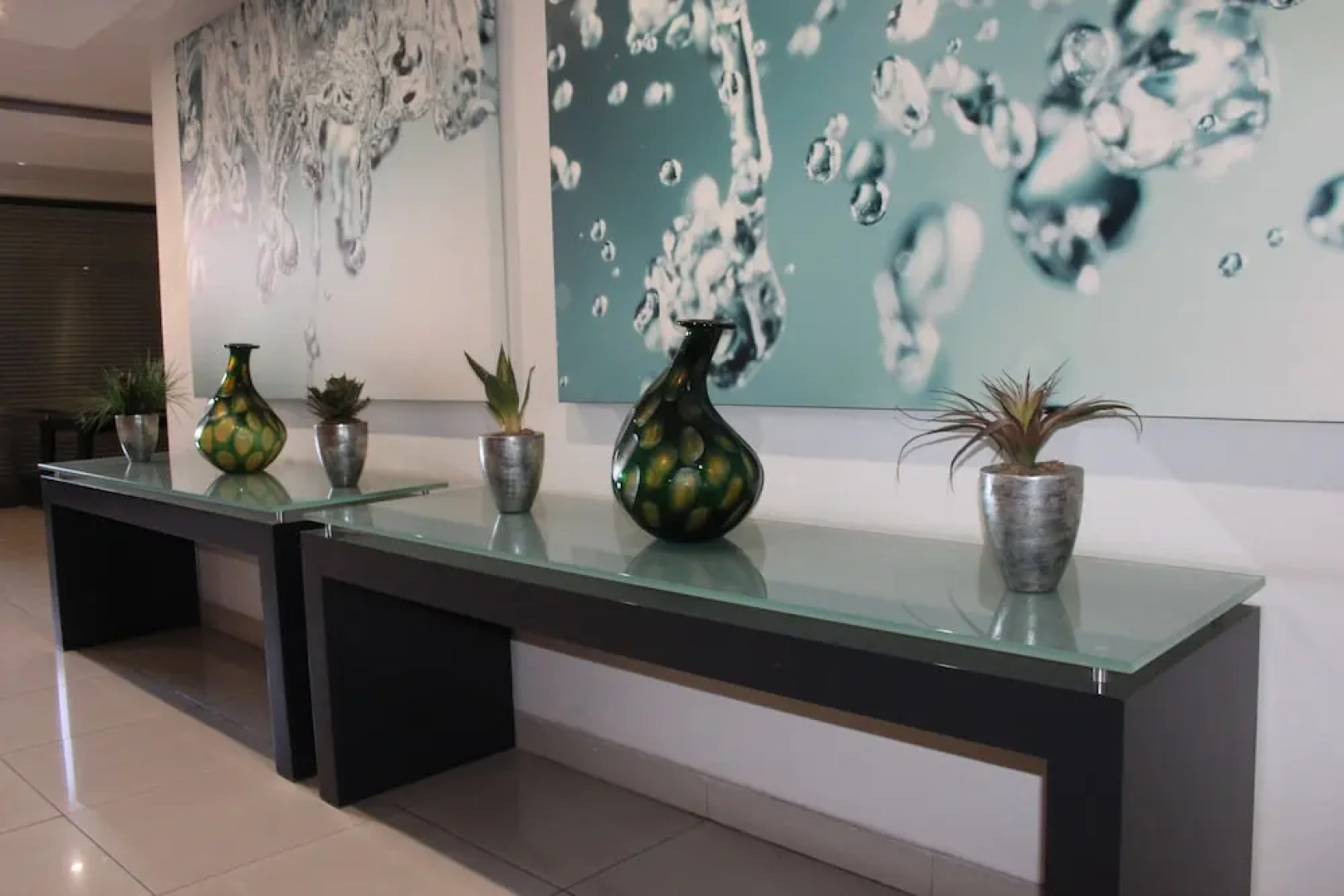 Urban Hip Hotels - The Nicol