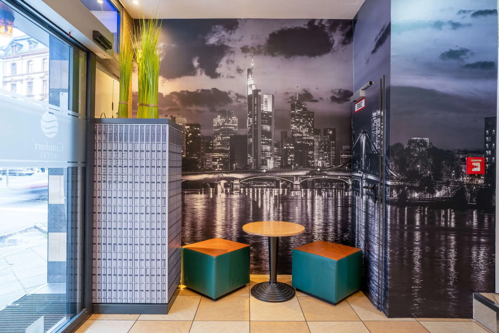 Comfort Hotel Frankfurt Central Station