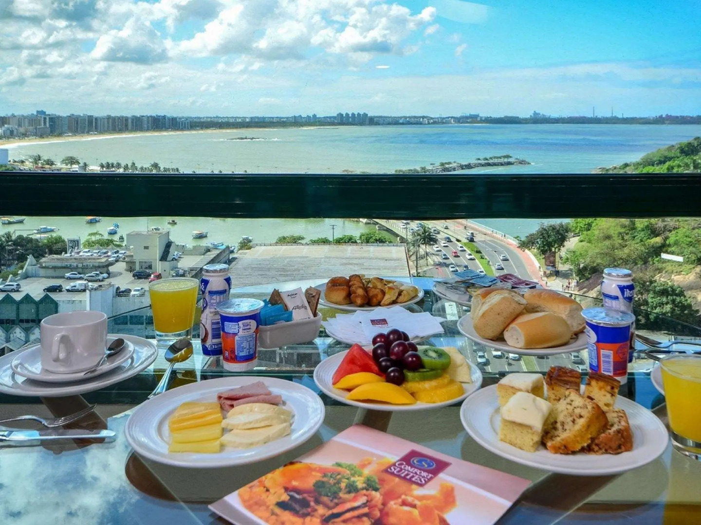 Comfort Suites Vitoria