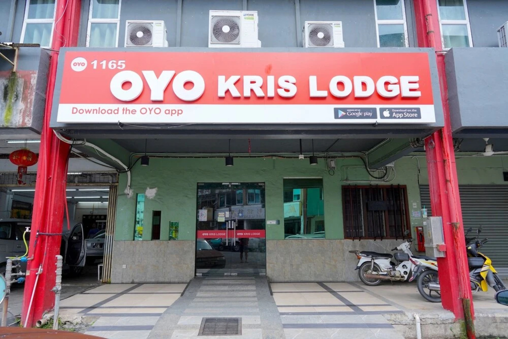 Kris Lodge by OYO Rooms