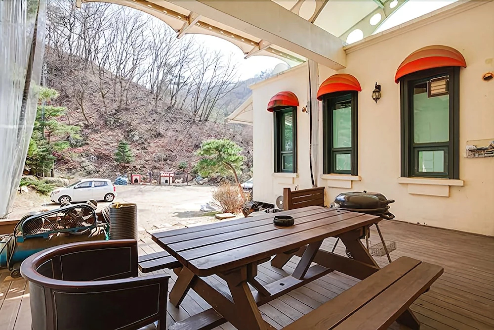 Yangpyeong Over the Mountain Pension