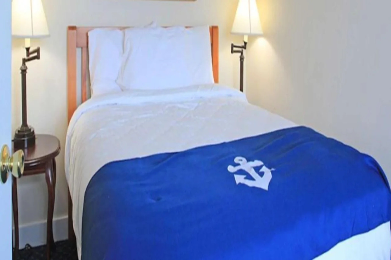 Fishermans Wharf Inn