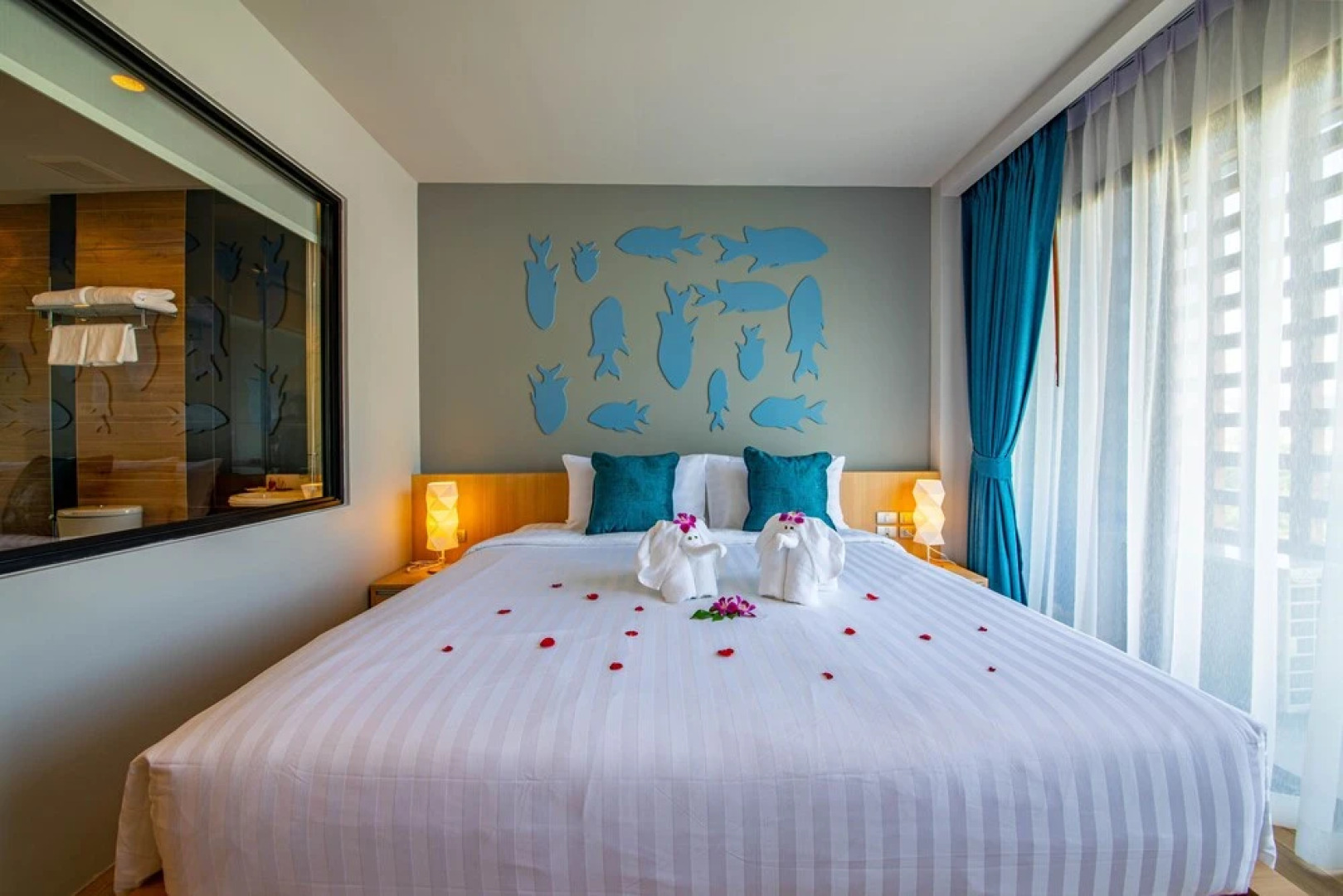 Golden Paradise Hotel