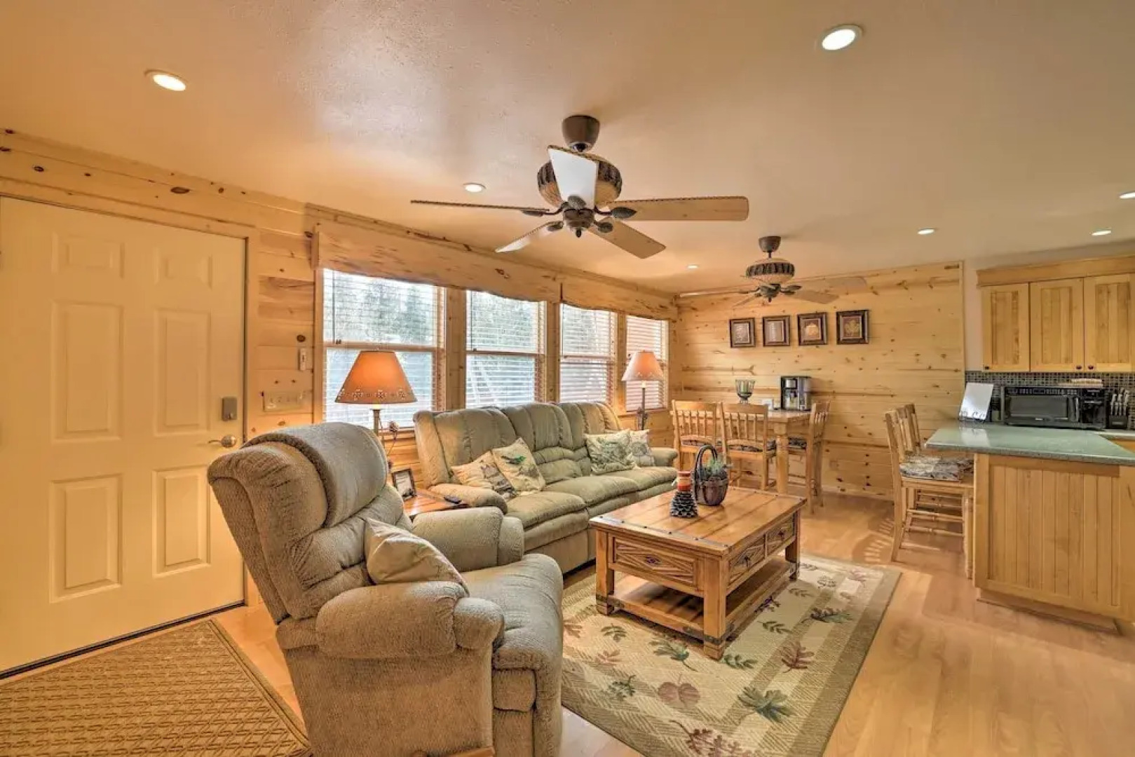 Duck Creek Village Cabin: Ski, Hike & Fish!