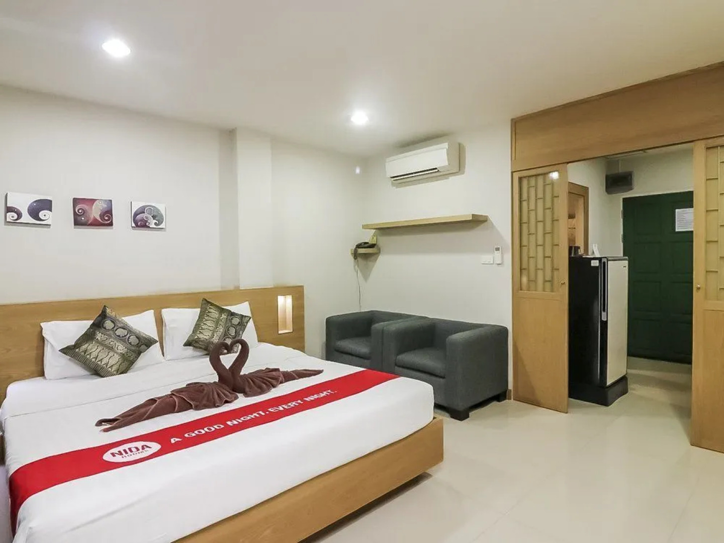 NIDA Rooms Pattaya Central Tiffany s
