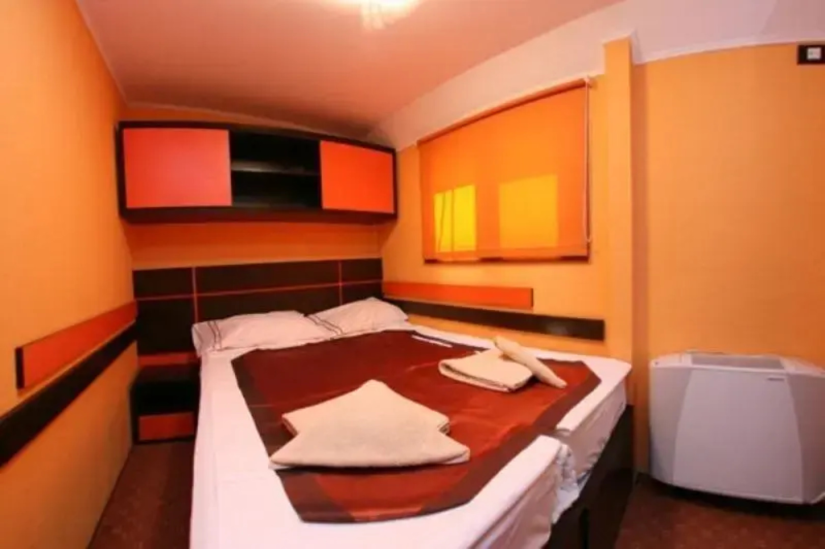 Hotel Plutitor SERANO