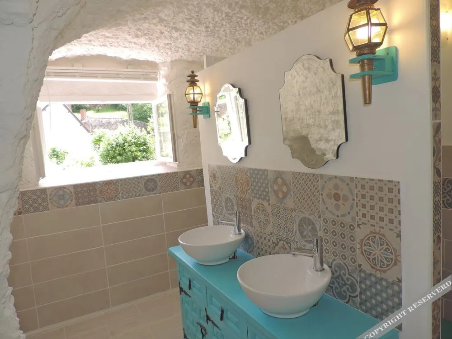 Gîtes troglodytes de la Rochère