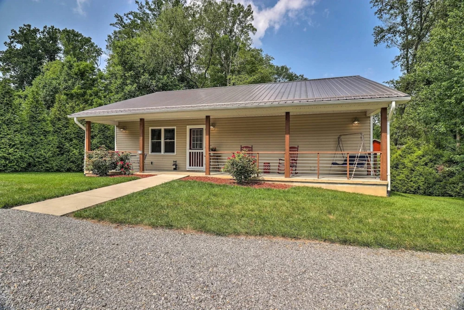 Updated Cottage at Lake Junaluska Golf Course!