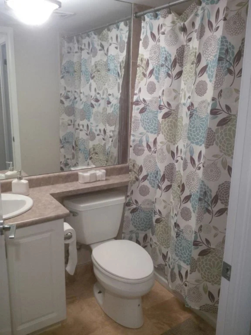 By the Lake Suite - City View