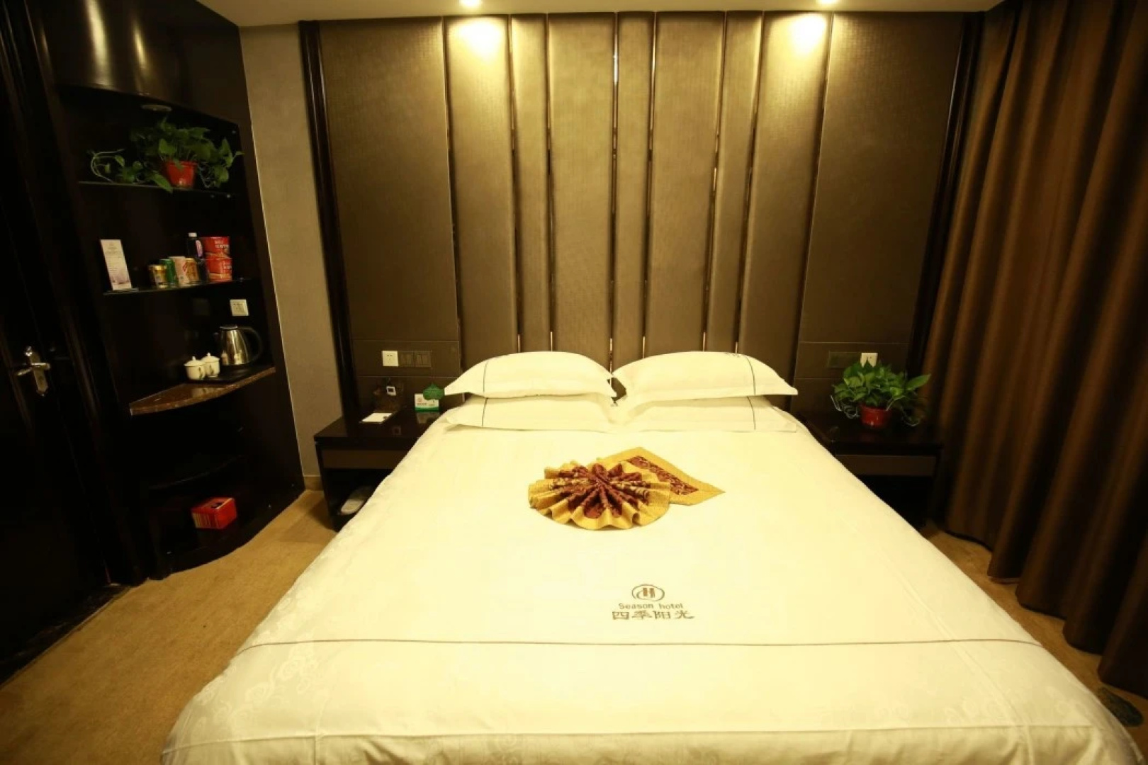 Dunhuang Season Boutique Hotel