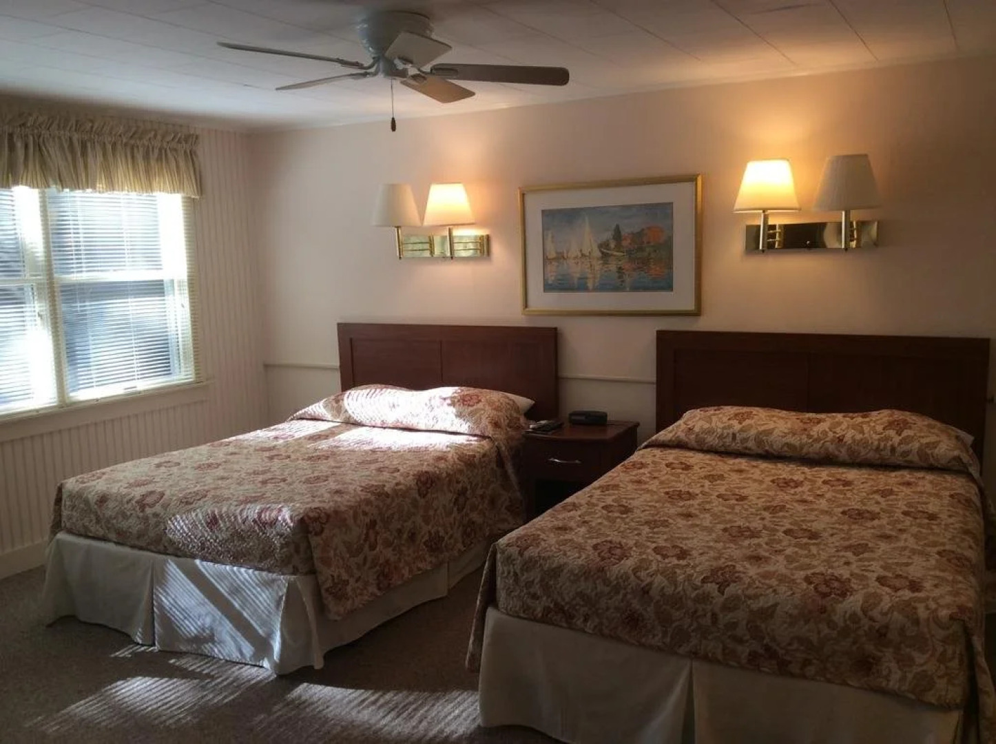 Midway Motel and Cottages