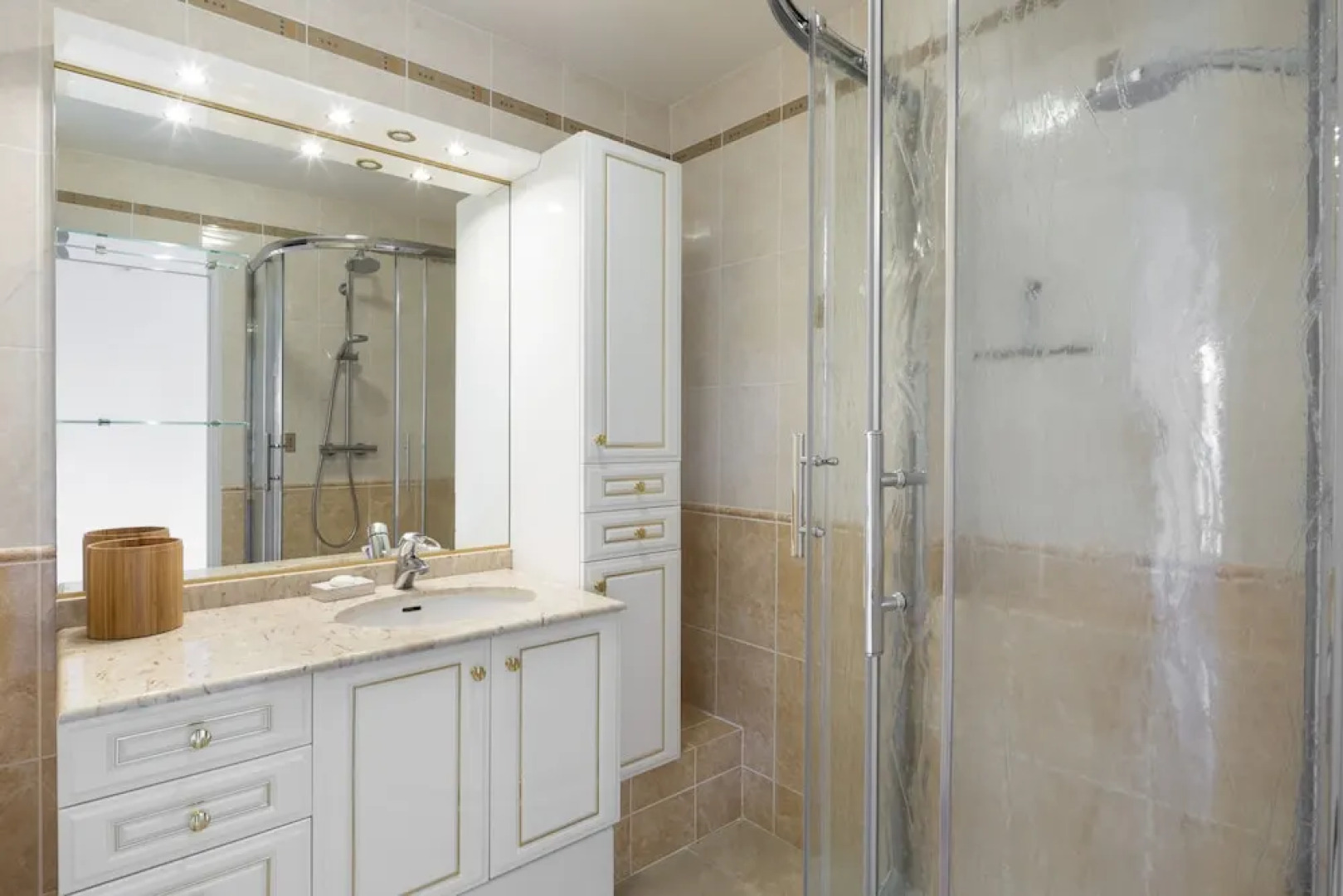 Dinard Centre Appartement Moderne avec Terrasse