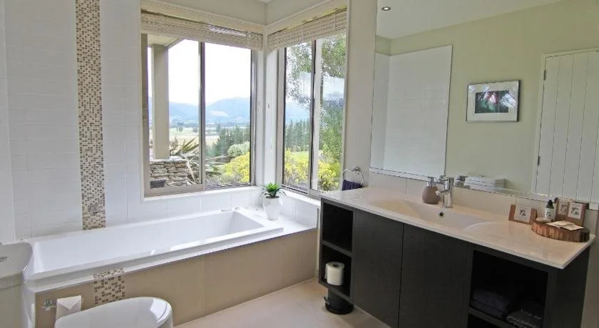 Amuri Estate Retreat & Olive Grove