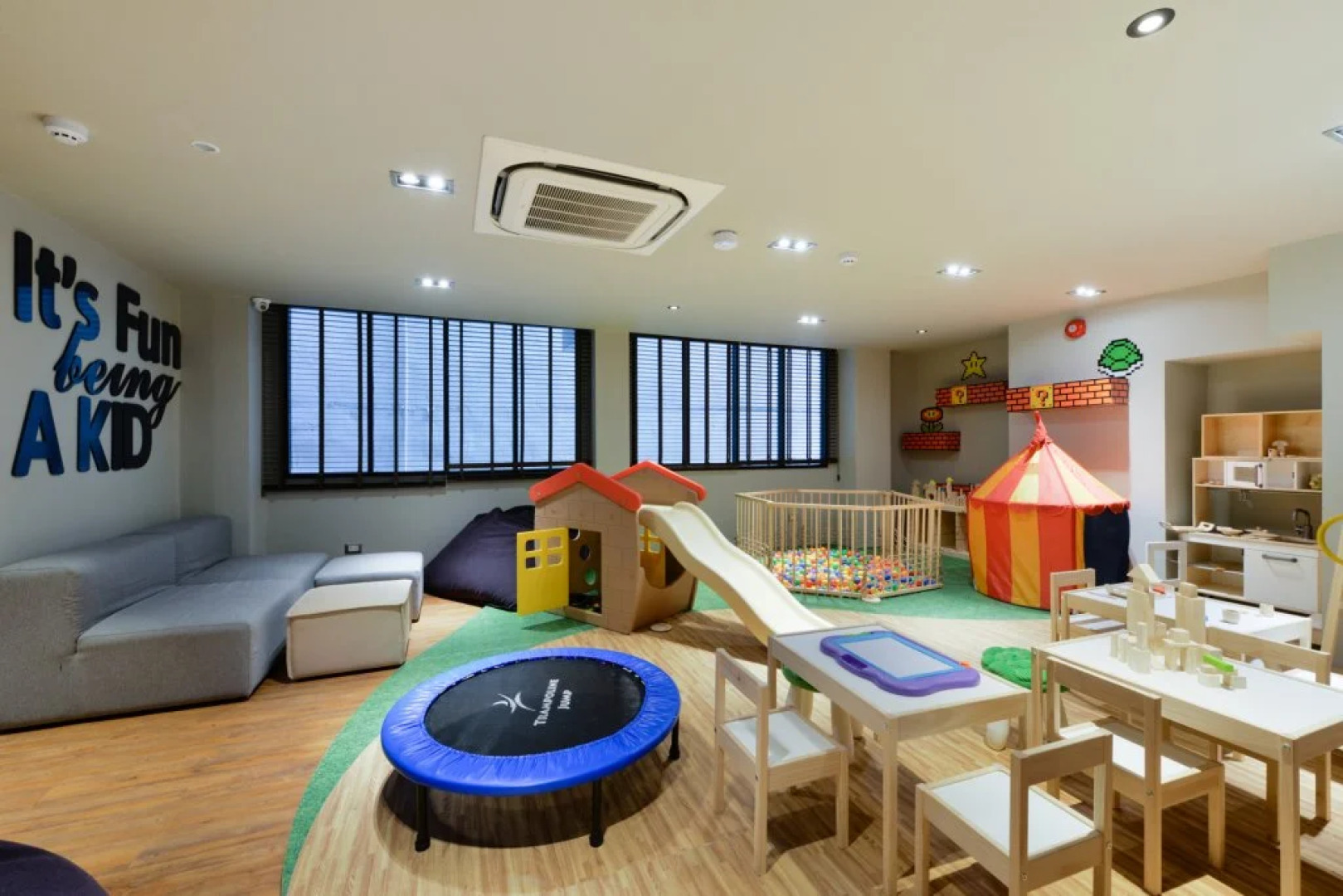 Kokotel Bangkok Surawong