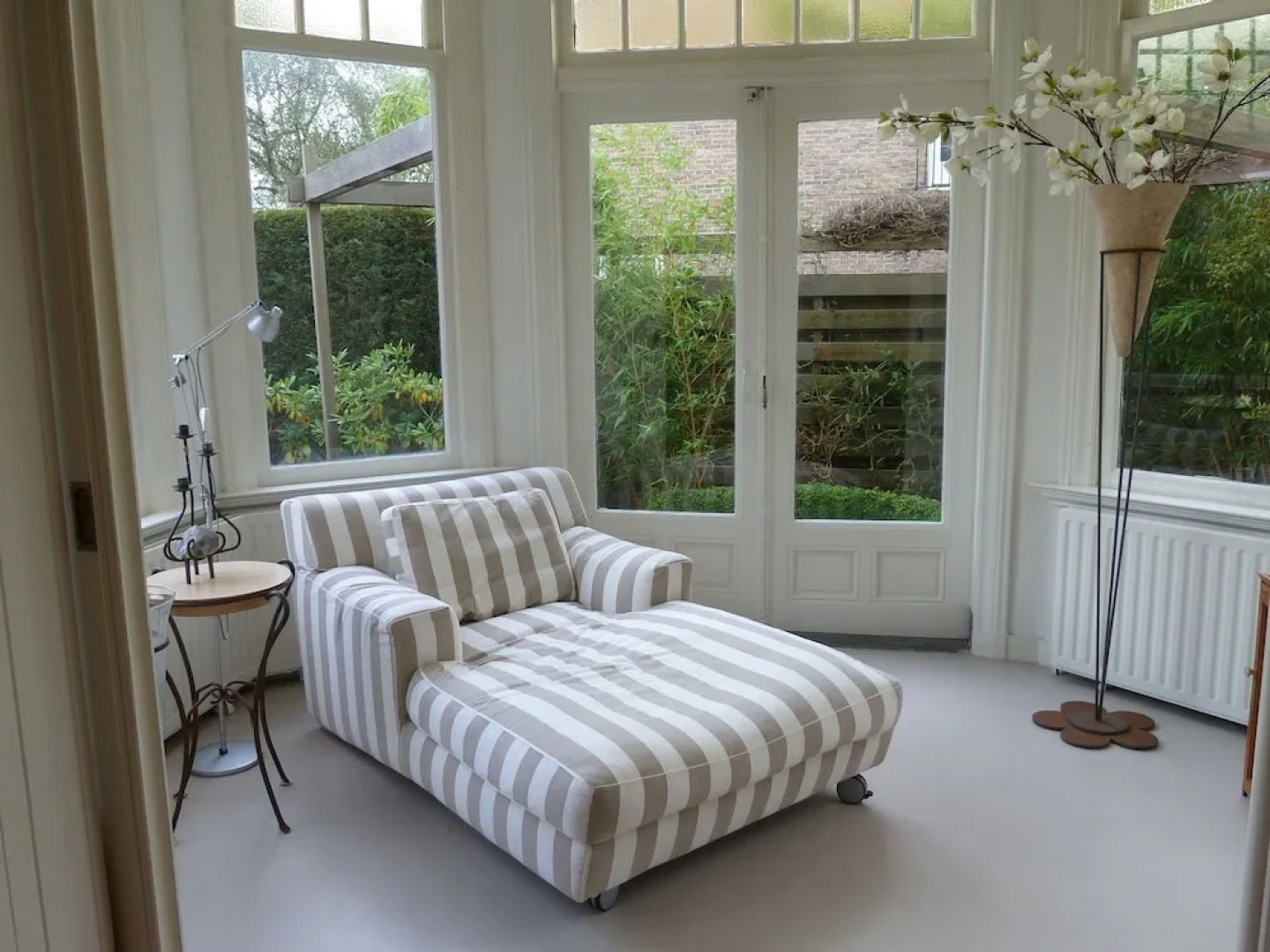 Luxurious Villa in Haarlem with Two Ponds