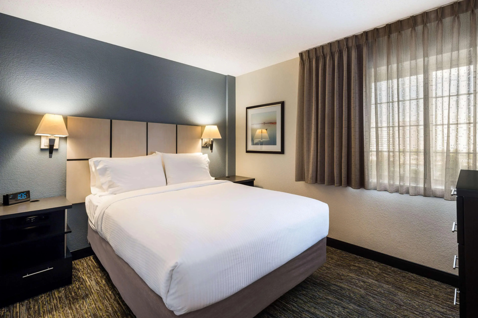 Sonesta Simply Suites Chicago Waukegan
