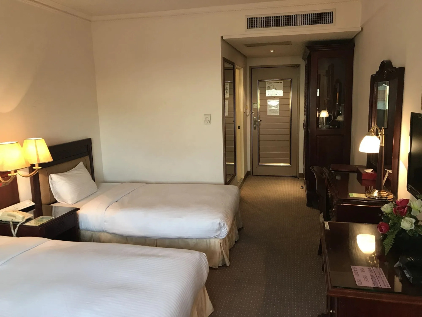 Sunrise Hotel Tainan