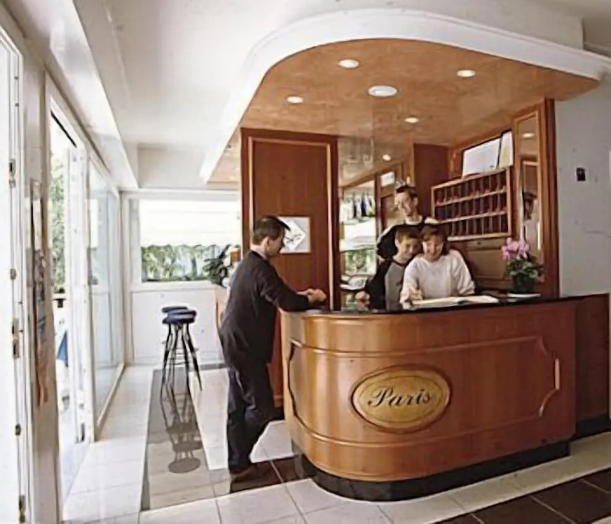 Hotel Paris