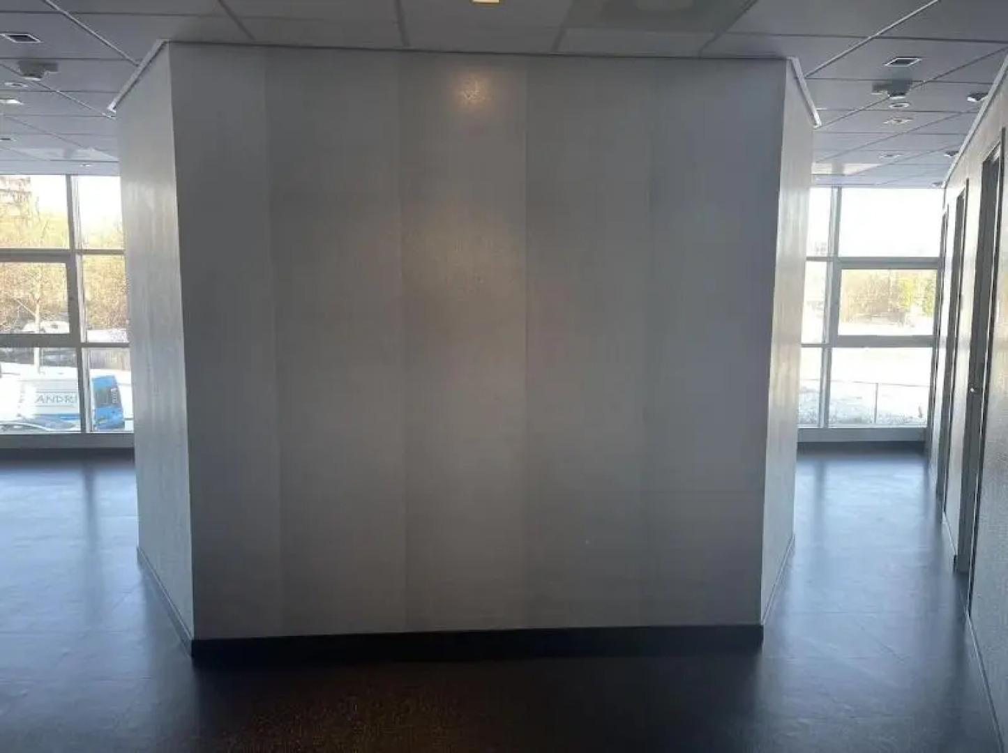 Diamond Capsule Hotel Amsterdam South