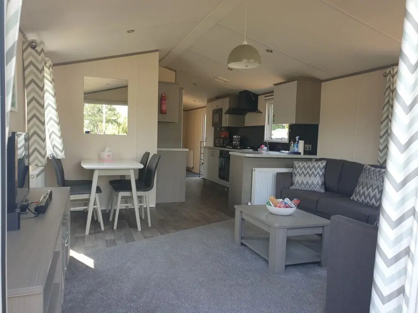 Outstanding 3 bedroom2018model caravan Northampton