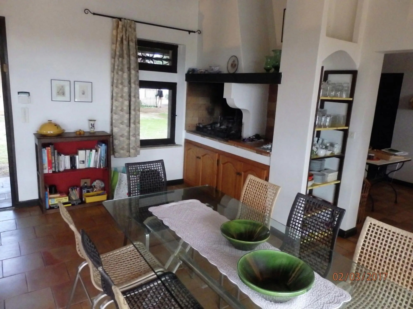 Villa with large pool & unique view within walking distance of baker