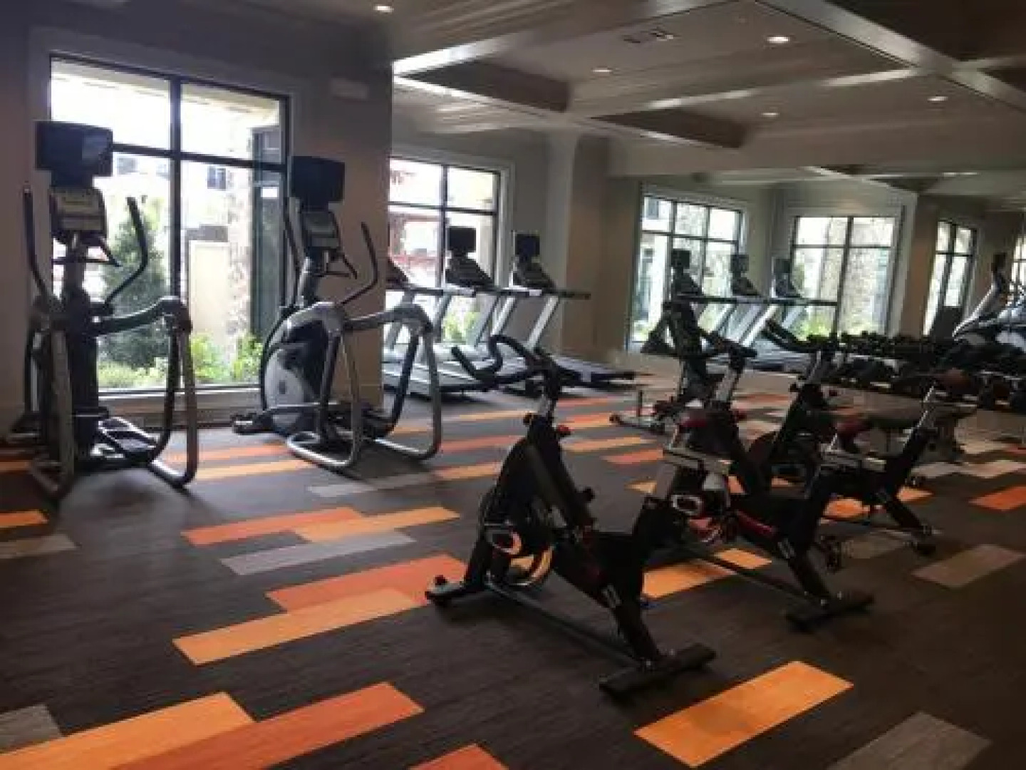 Resort Style Apt Home-Woodlands