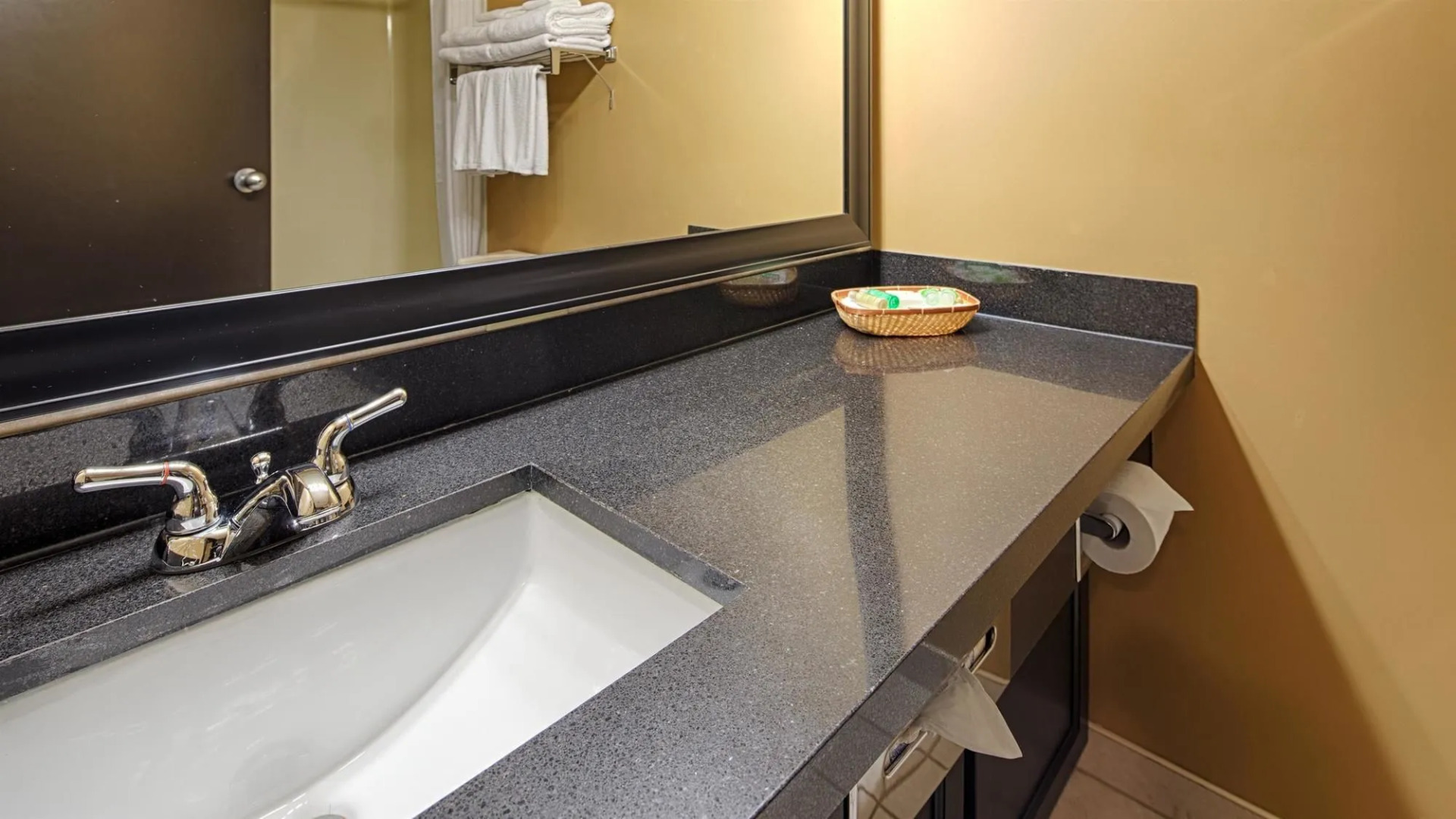 Seven Oaks Hotel Regina