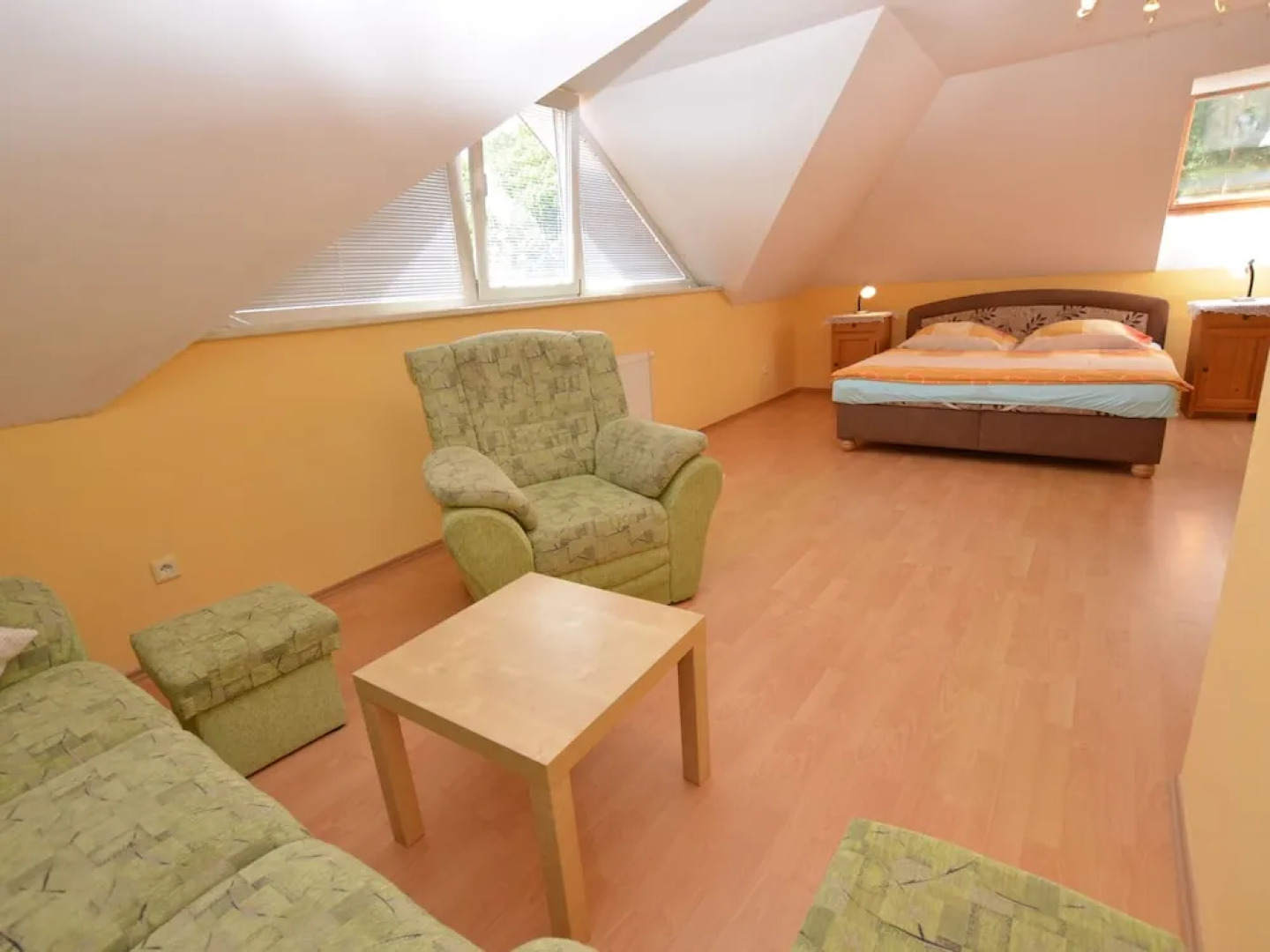 Comfortable Detached House With Large Garden