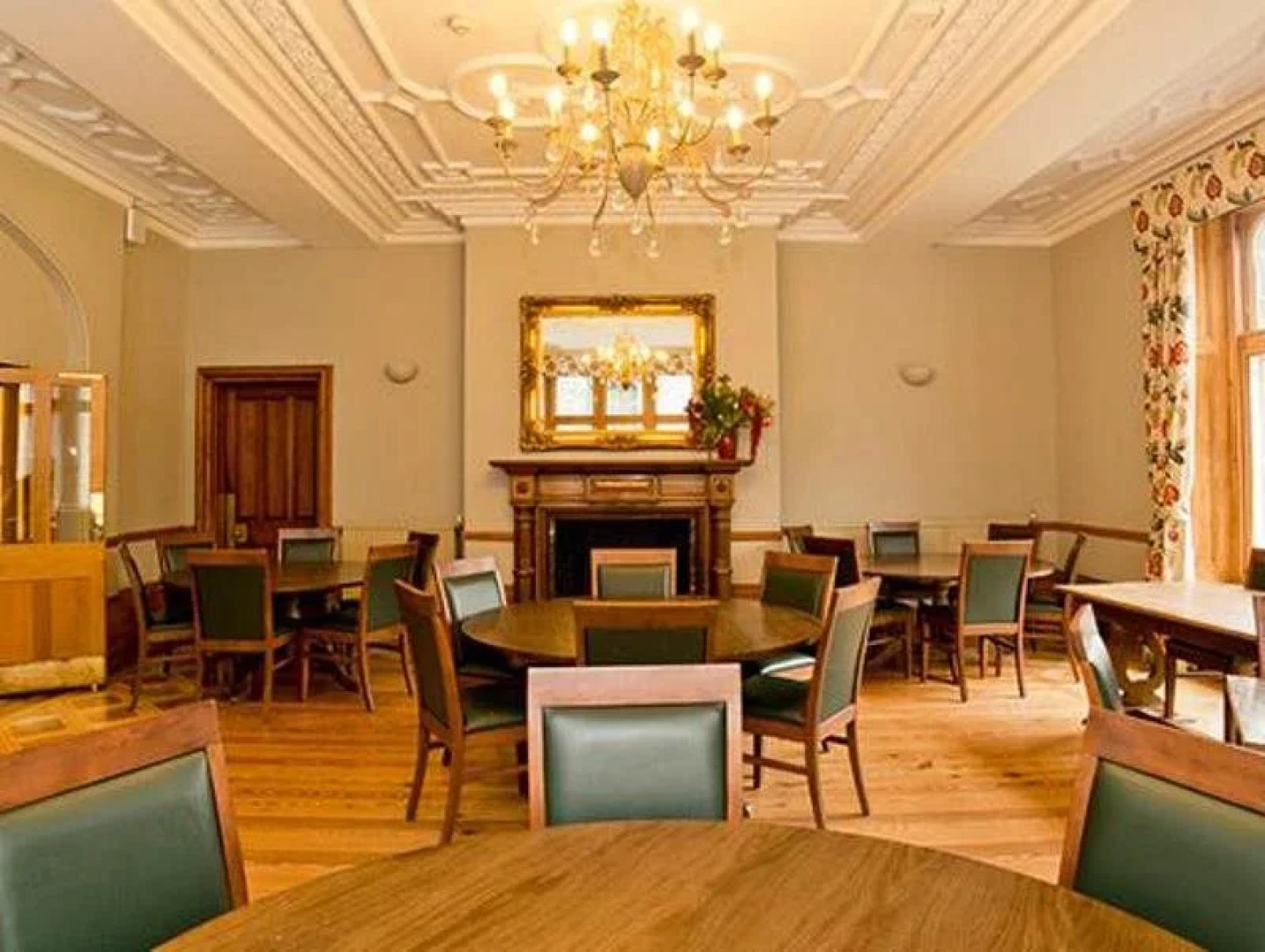 YHA Castleton Losehill Hall - Hostel