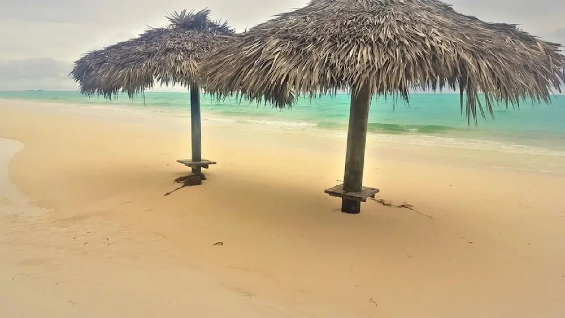 Paradise Beach - Lovers Hideaway