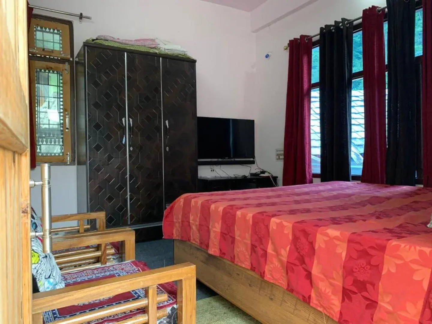 DreamLand Home stay (JALORI PASS)