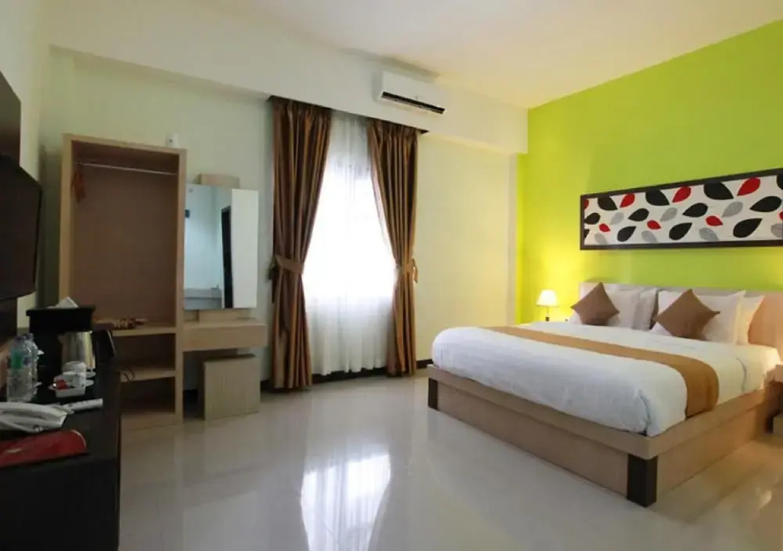 Green Tropical Village and Resort