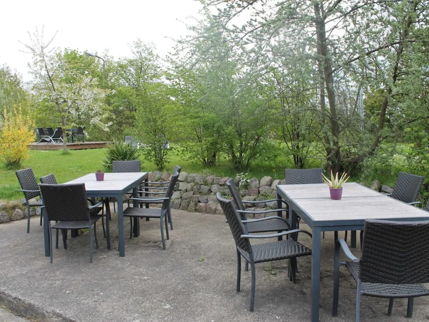 Wunderschoene Ferienwohnung mit Garten