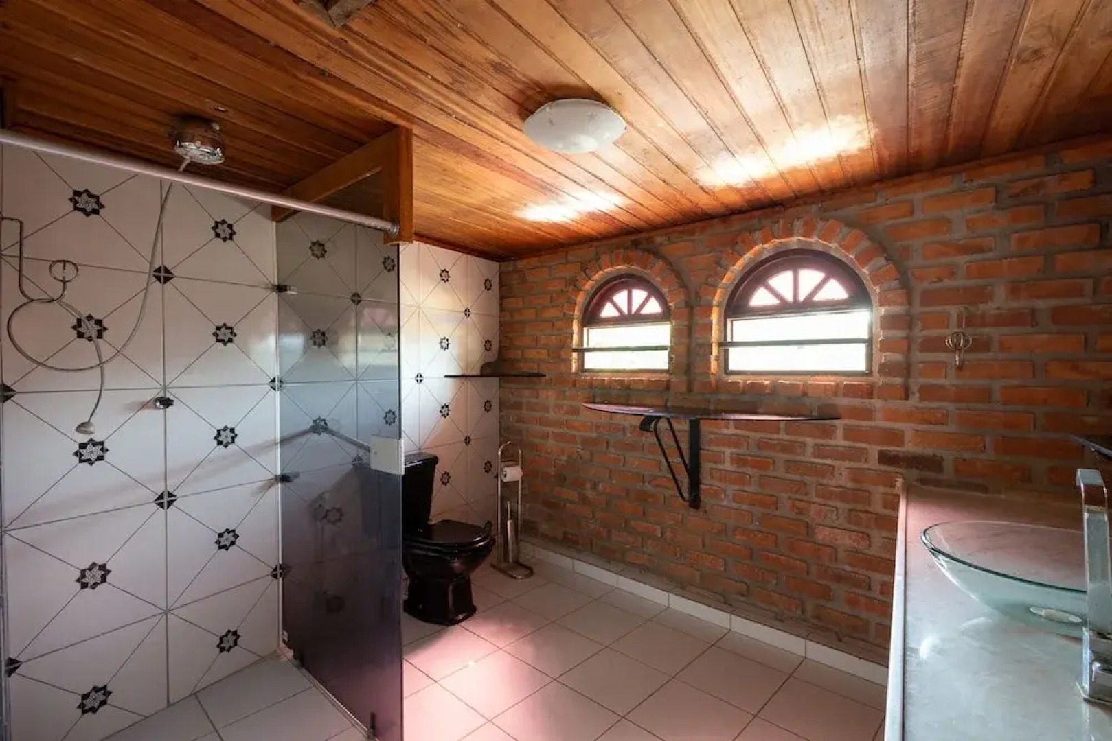 Casa de Campo Luxuosa c Piscina e Churrasqueira