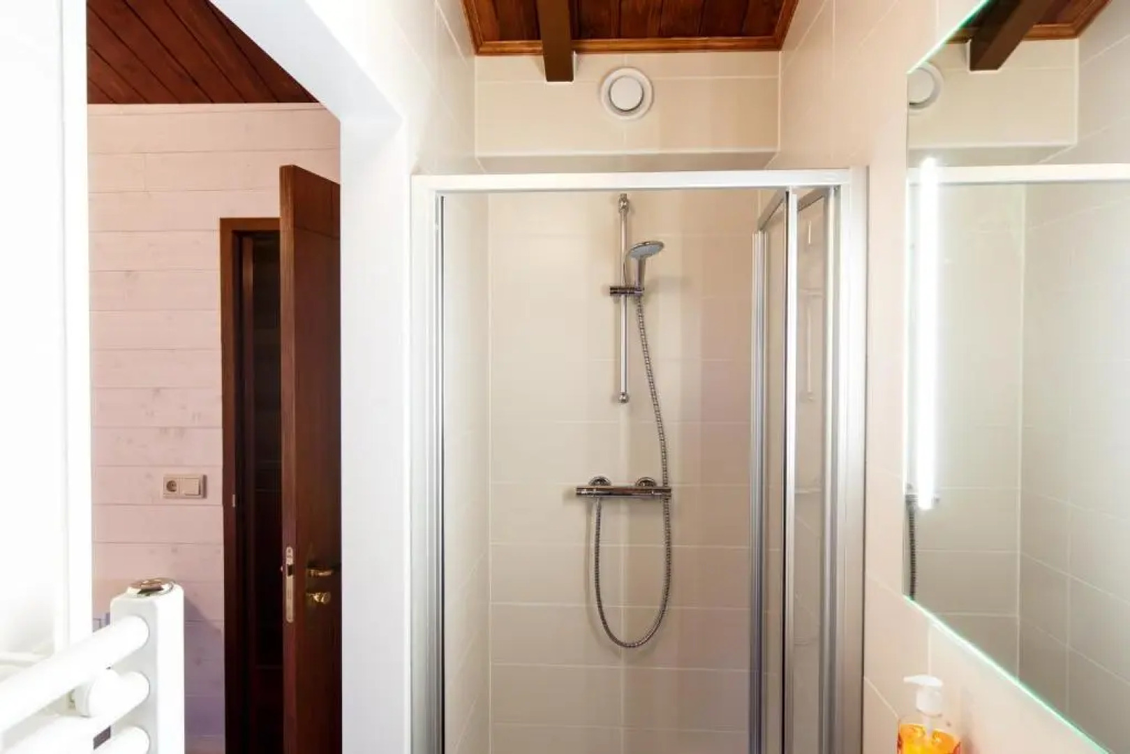 BlackPearl Boat&Breakfast