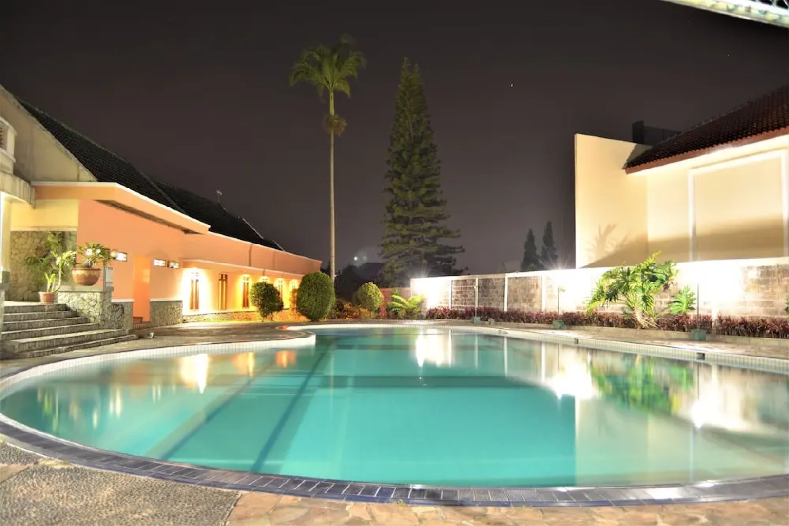 ZEN Rooms Basic Cipanas Km.78