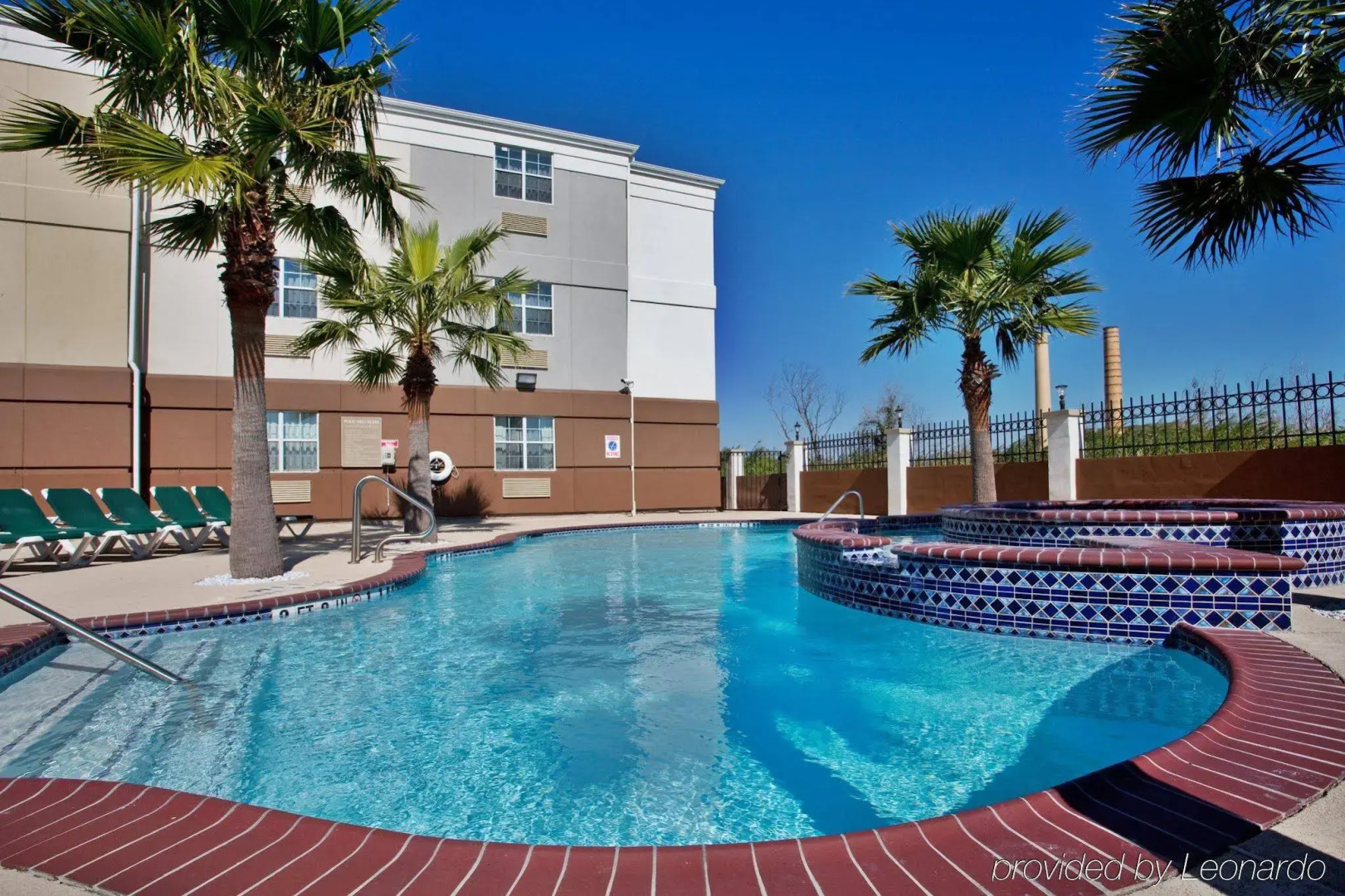 Candlewood Suites Galveston by IHG