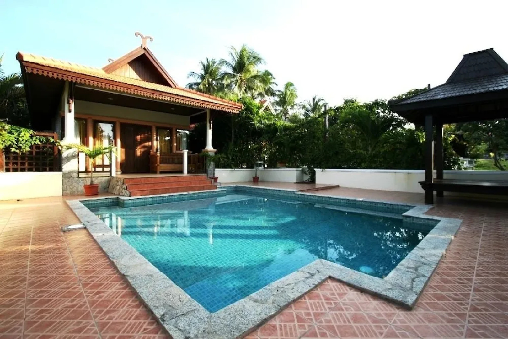 IStana Pool Villas & Spa