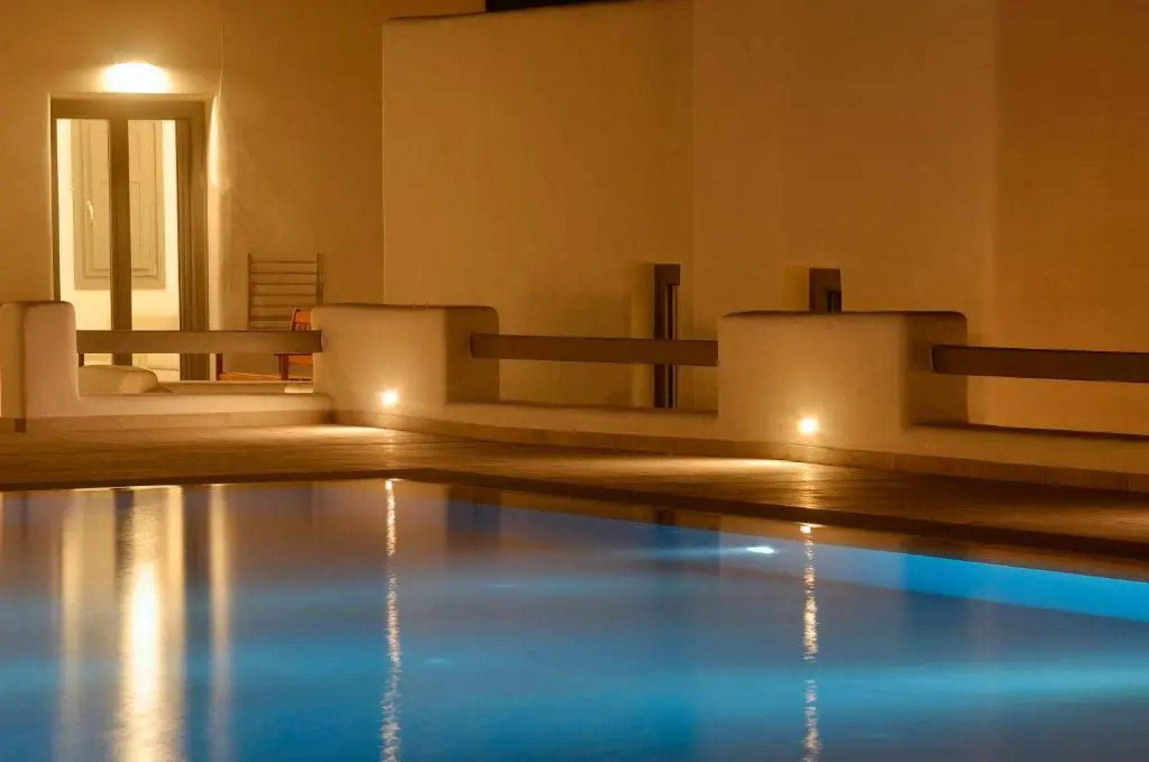 Ionathan Koufonisia Suites