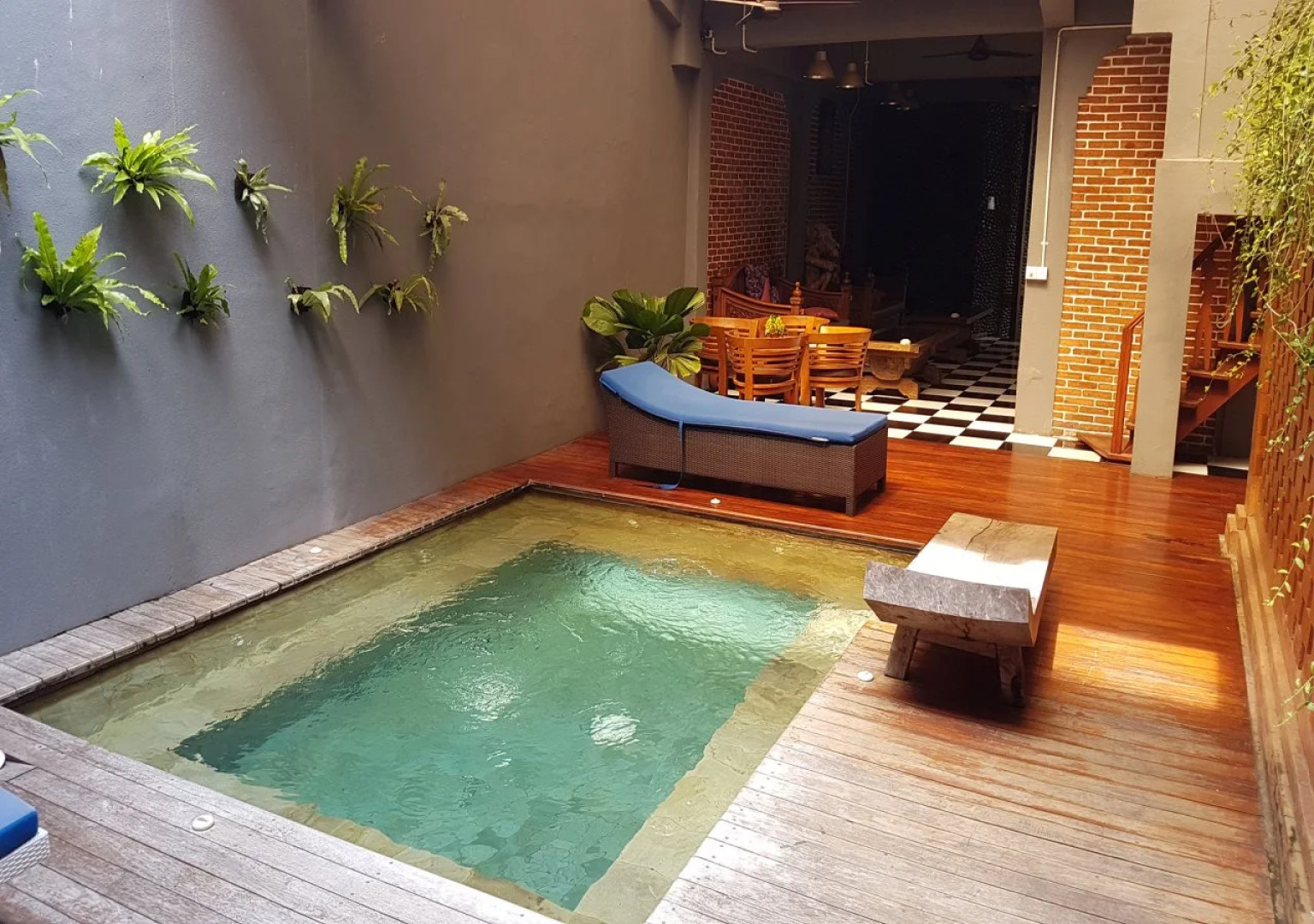 Kayun Hostel Downtown