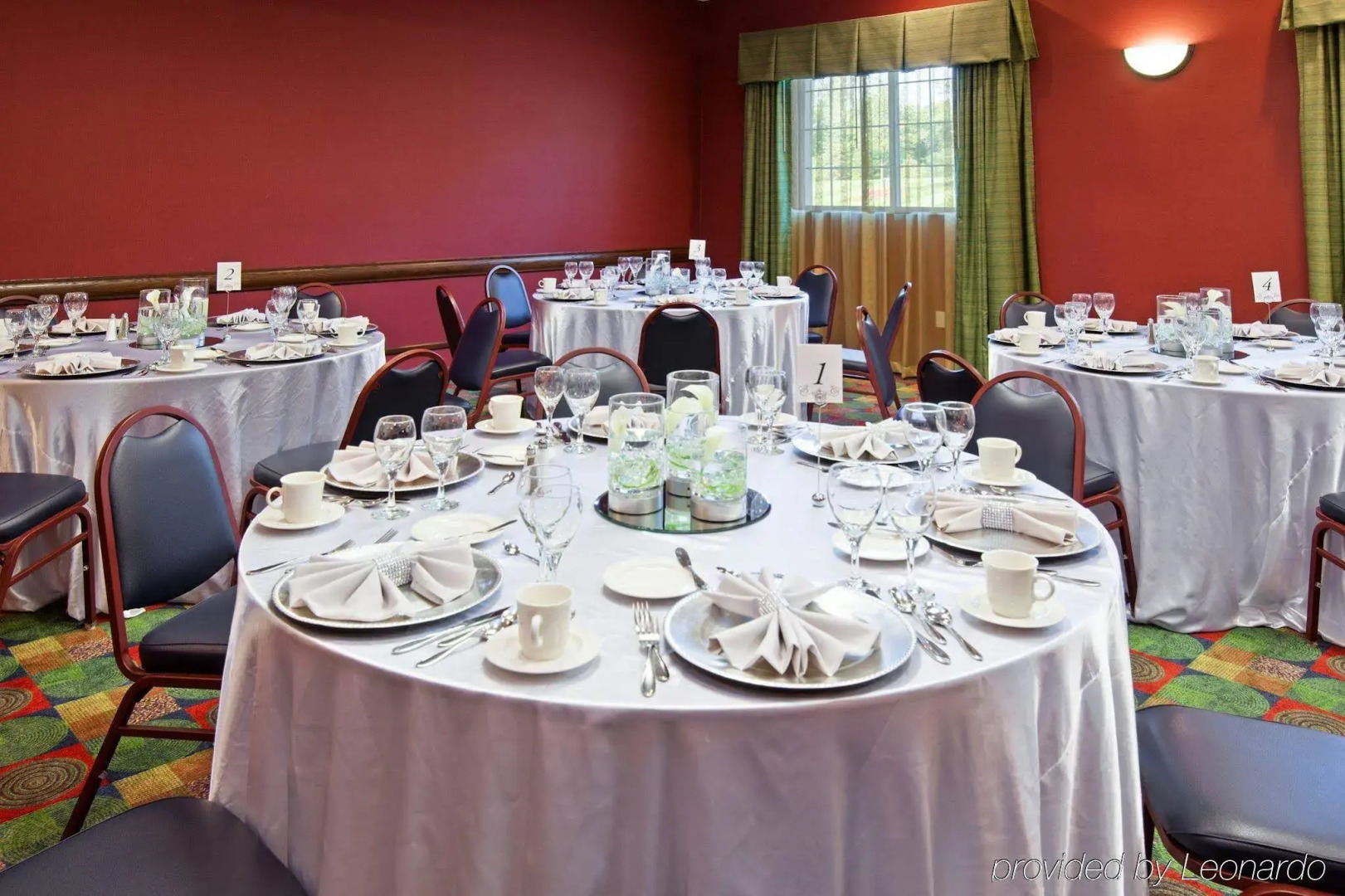 Country Inn & Suites by Radisson, Grand Rapids East, MI