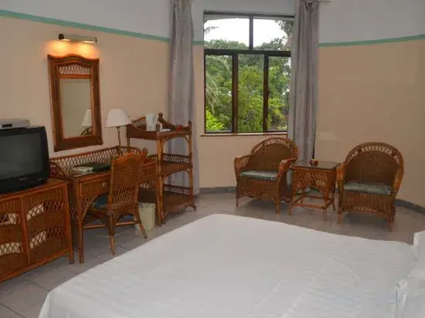 Wuzhi Mountain Tourism Villa