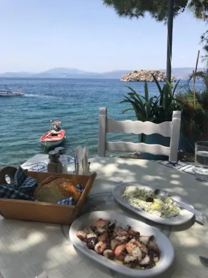 Vlichos Studio Apartment