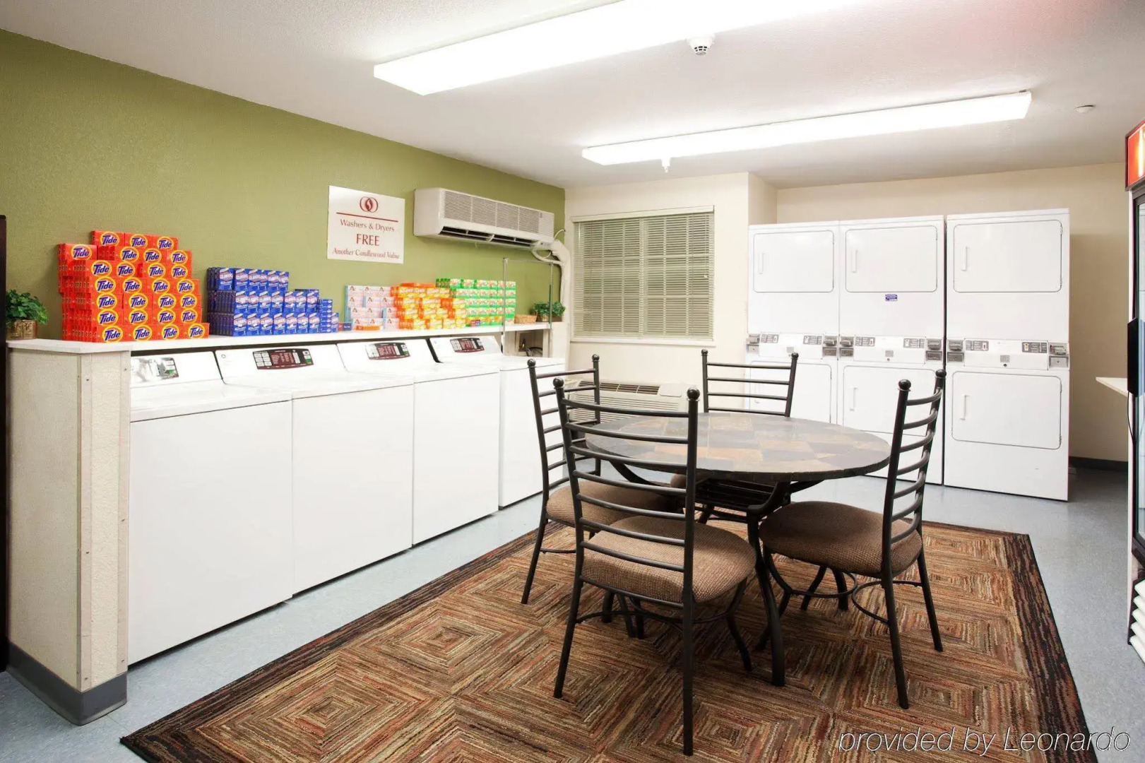 Sonesta Simply Suites Denver West Federal Center