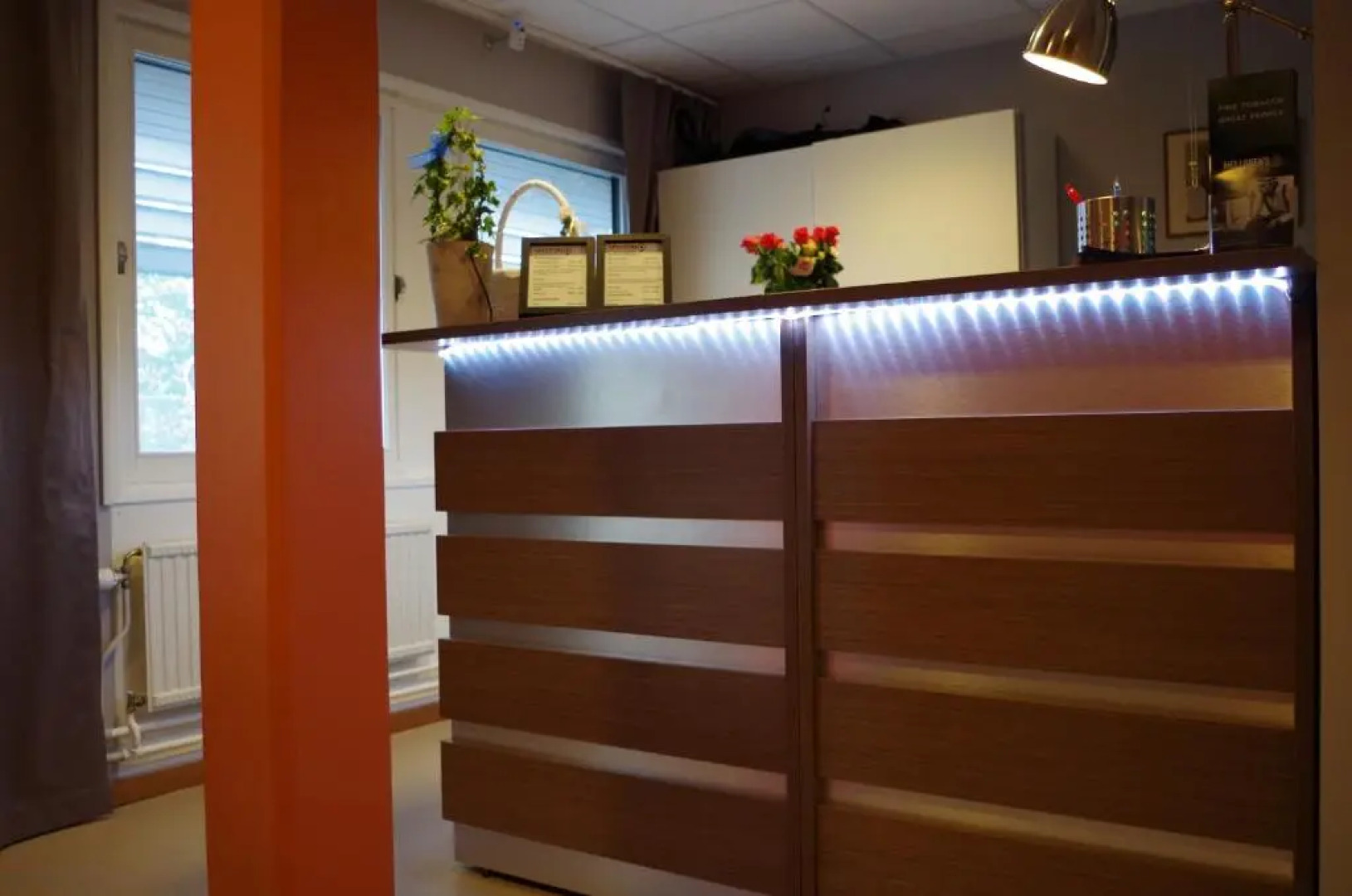 Spoton Hostel & Sportsbar