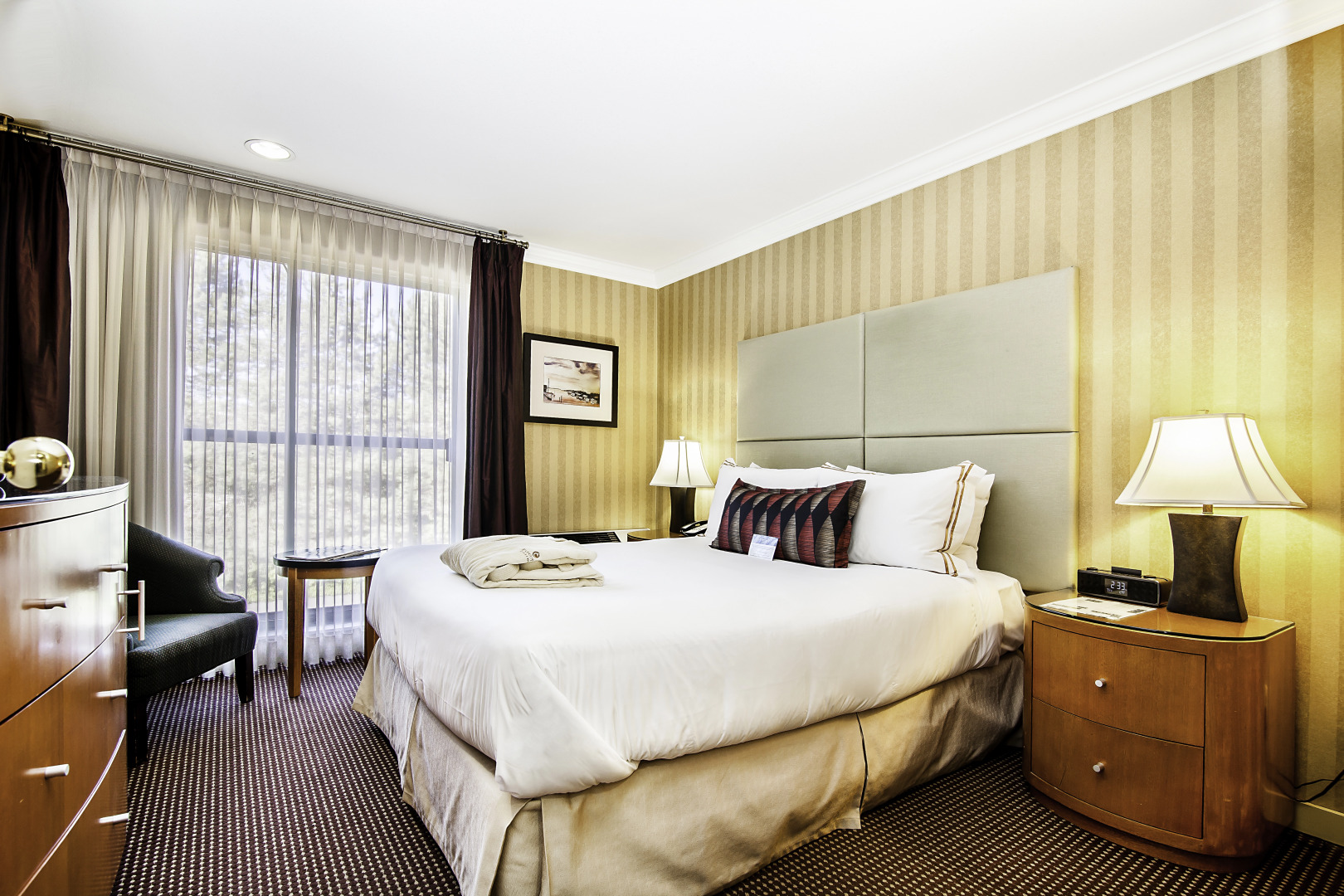 Executive Suites Hotel Metro Vancouver