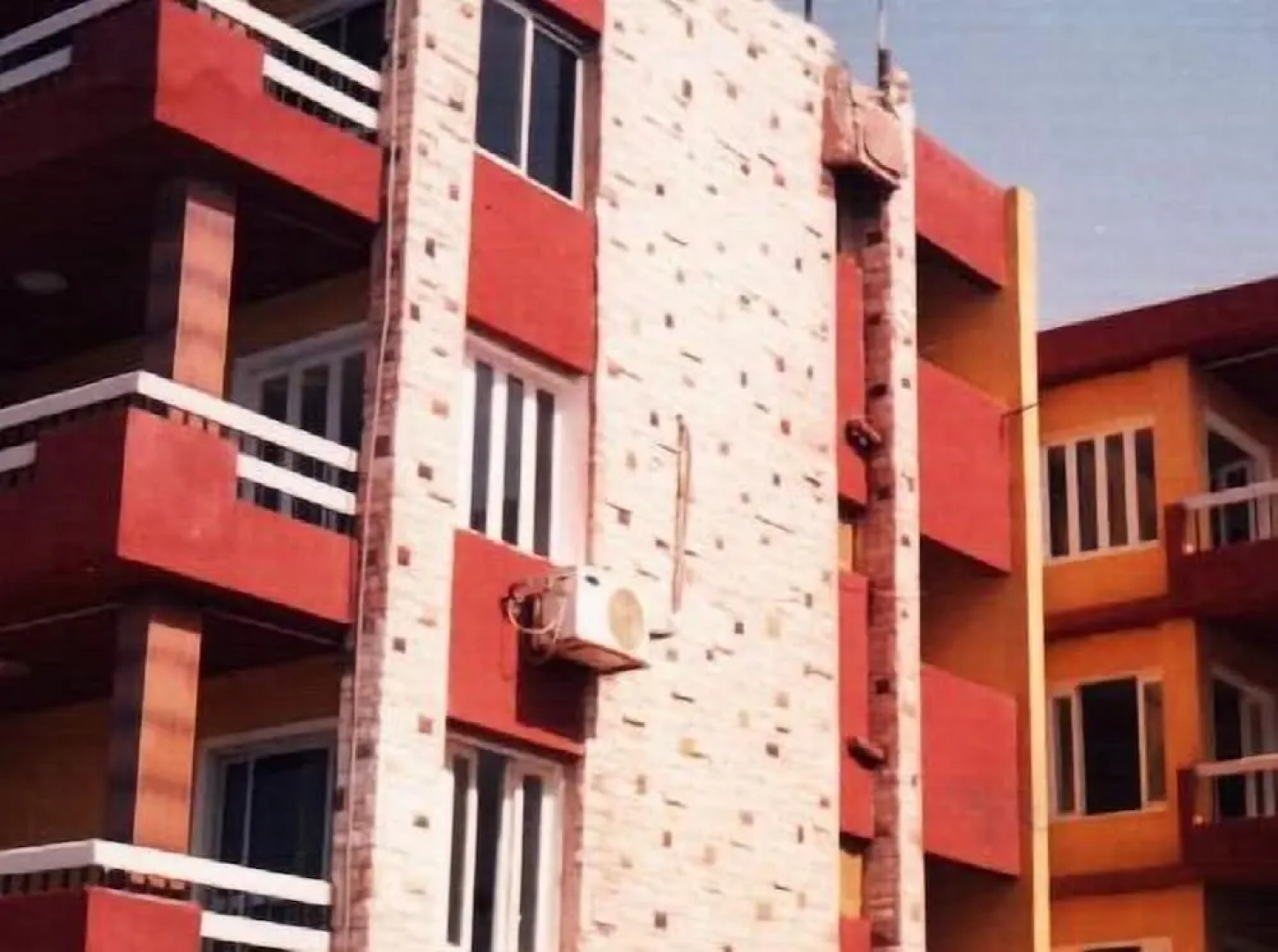 Al Maamoura Apartments