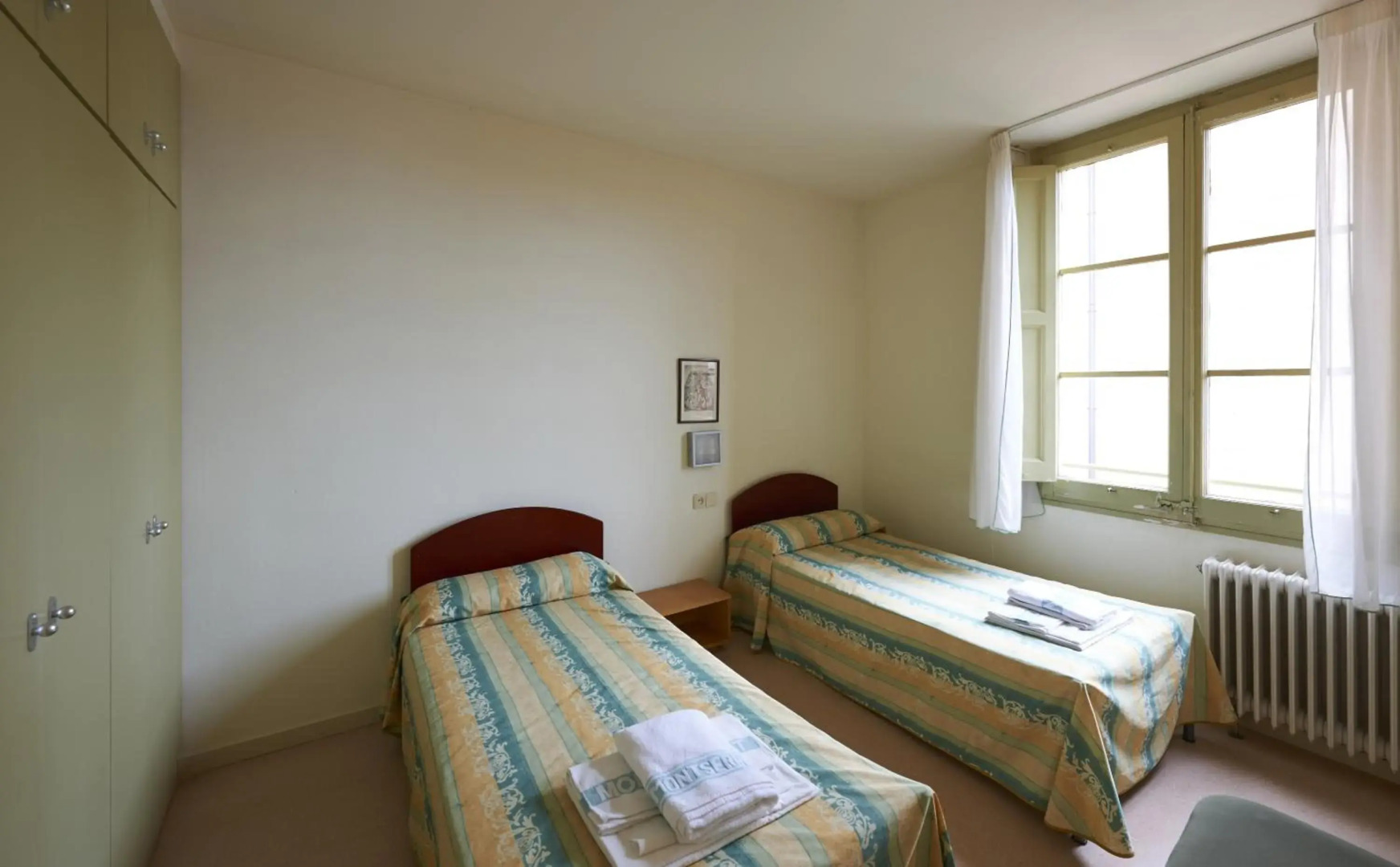 Apartamentos Montserrat Abat Marcet